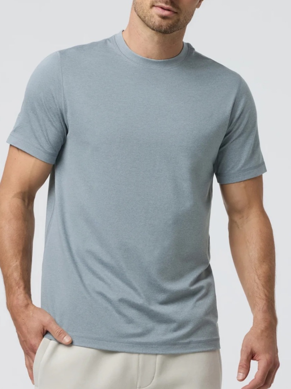 VUORI Size Large Men's Crew Neck T-Shirt in Slate Gray